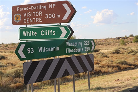 White-Cliffs-road-Sign.jpg
